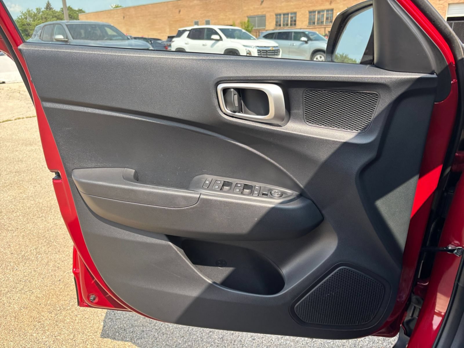 Used 2026 Hyundai Venue SEL FWD image 18