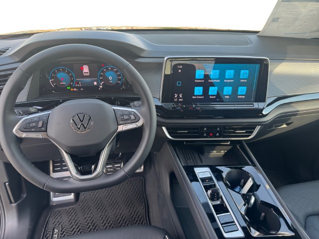 New 2026 Volkswagen Atlas Cross Sport SEL Premium R-Line AWD/4WD image 10