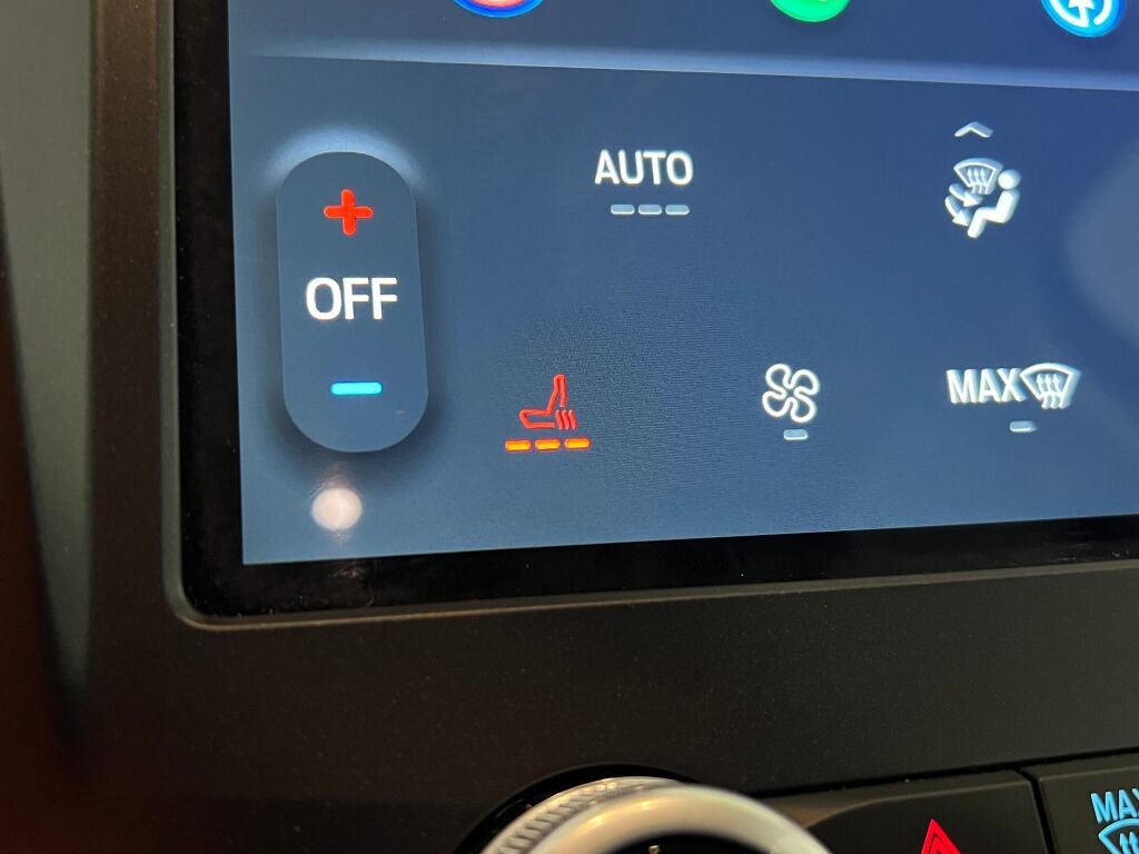 Used 2021 Ford Edge SEL w/ Cargo Accessory Package image 11