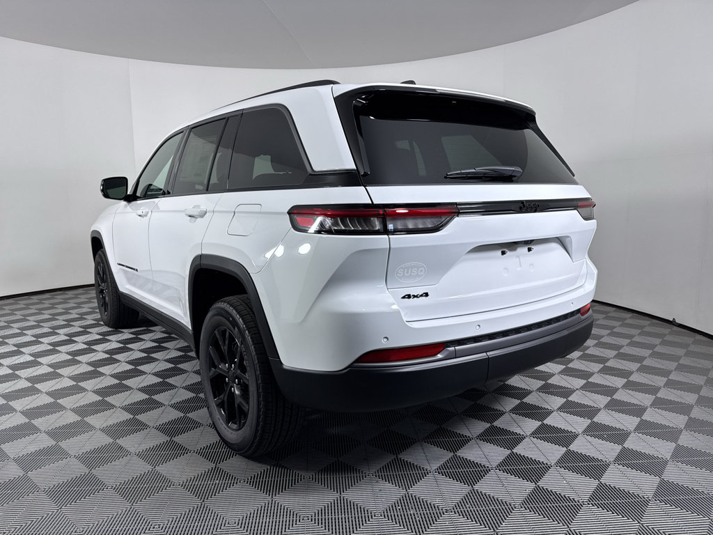 New 2026 Jeep Grand Cherokee Altitude AWD/4WD image 20