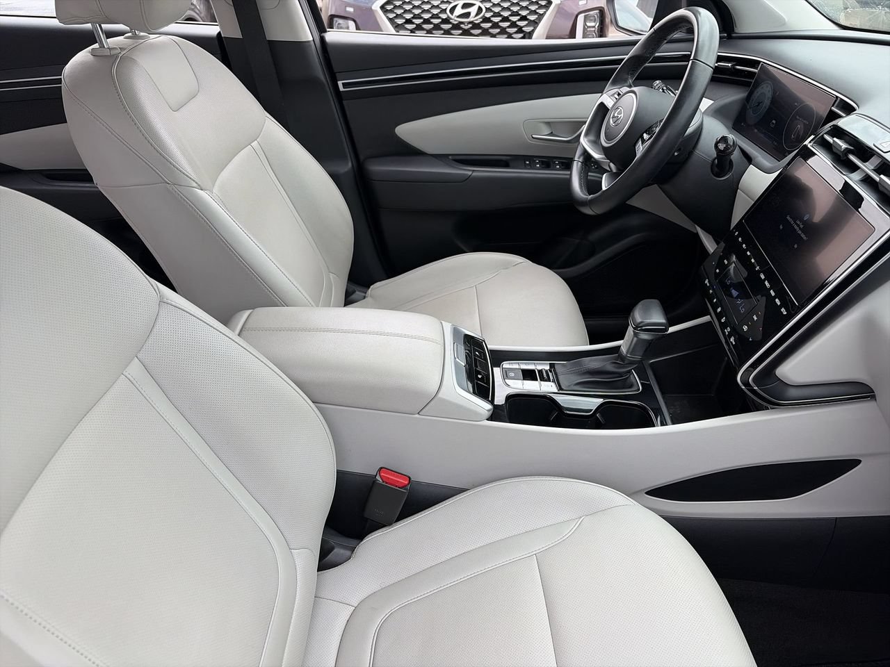 Used 2024 Hyundai Tucson SEL w/ Convenience Package FWD image 11