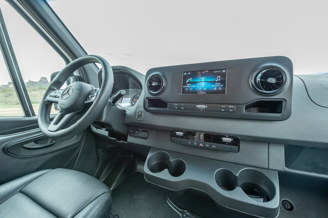 Used 2019 Mercedes-Benz Sprinter 4x4 144 image 46