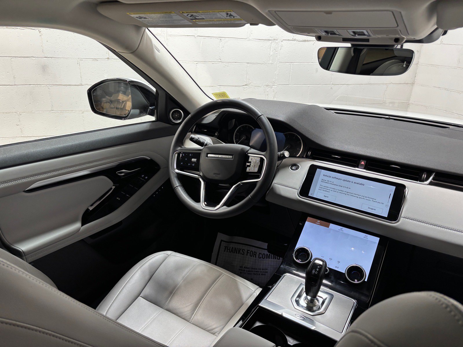 Used 2023 Land Rover Range Rover Evoque SE AWD/4WD image 34