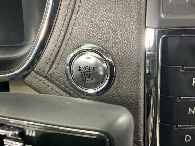 Used 2017 Lincoln Continental Reserve w/ Climate Package AWD/4WD image 14