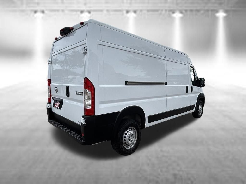 Used 2024 RAM ProMaster 2500 w/ Convenience Group FWD image 4