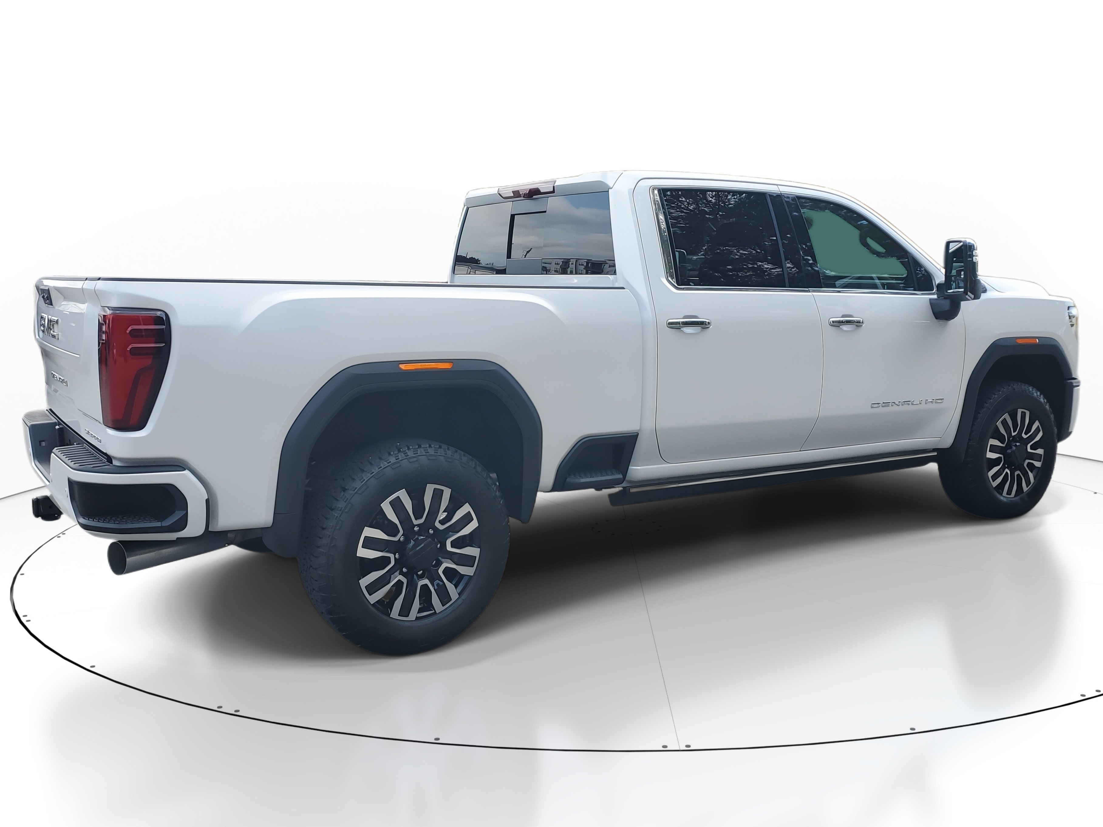 New 2025 GMC Sierra 2500 Denali Ultimate w/ Max Trailering Package image 3