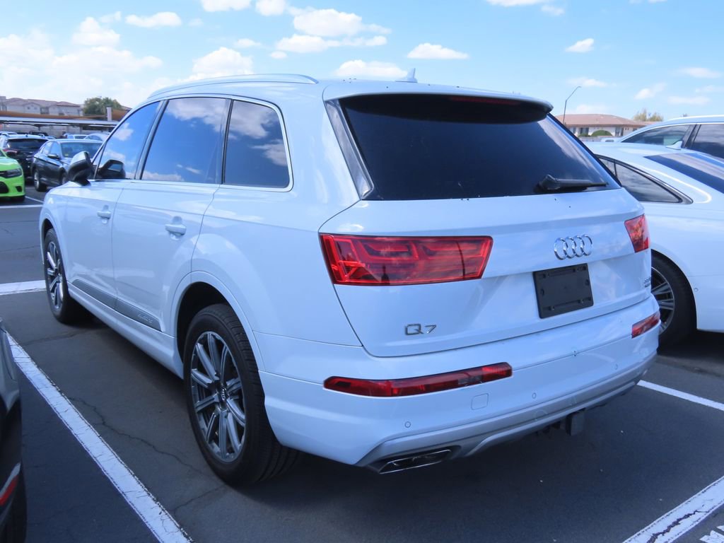 Used 2018 Audi Q7 3.0T Premium Plus AWD/4WD image 3
