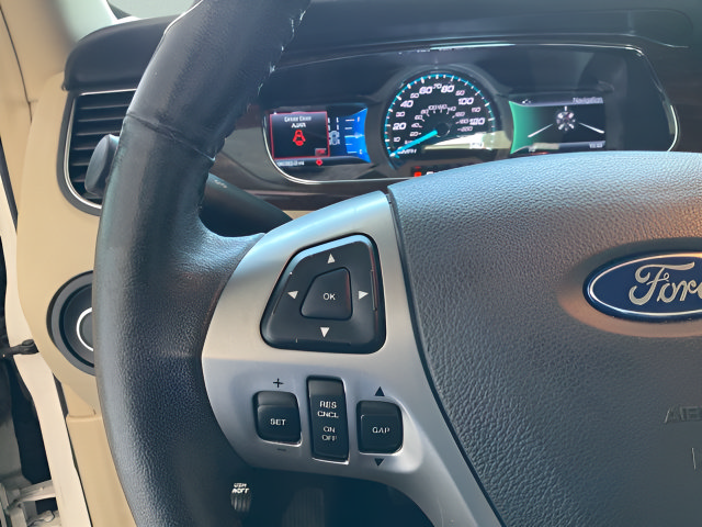 Used 2016 Ford Taurus Limited w/ Equipment Group 301A AWD/4WD image 14