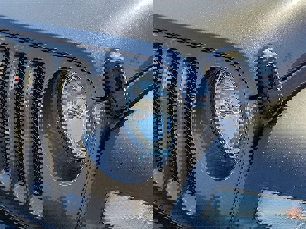 Used 2022 Jeep Wrangler Unlimited Sport image 23