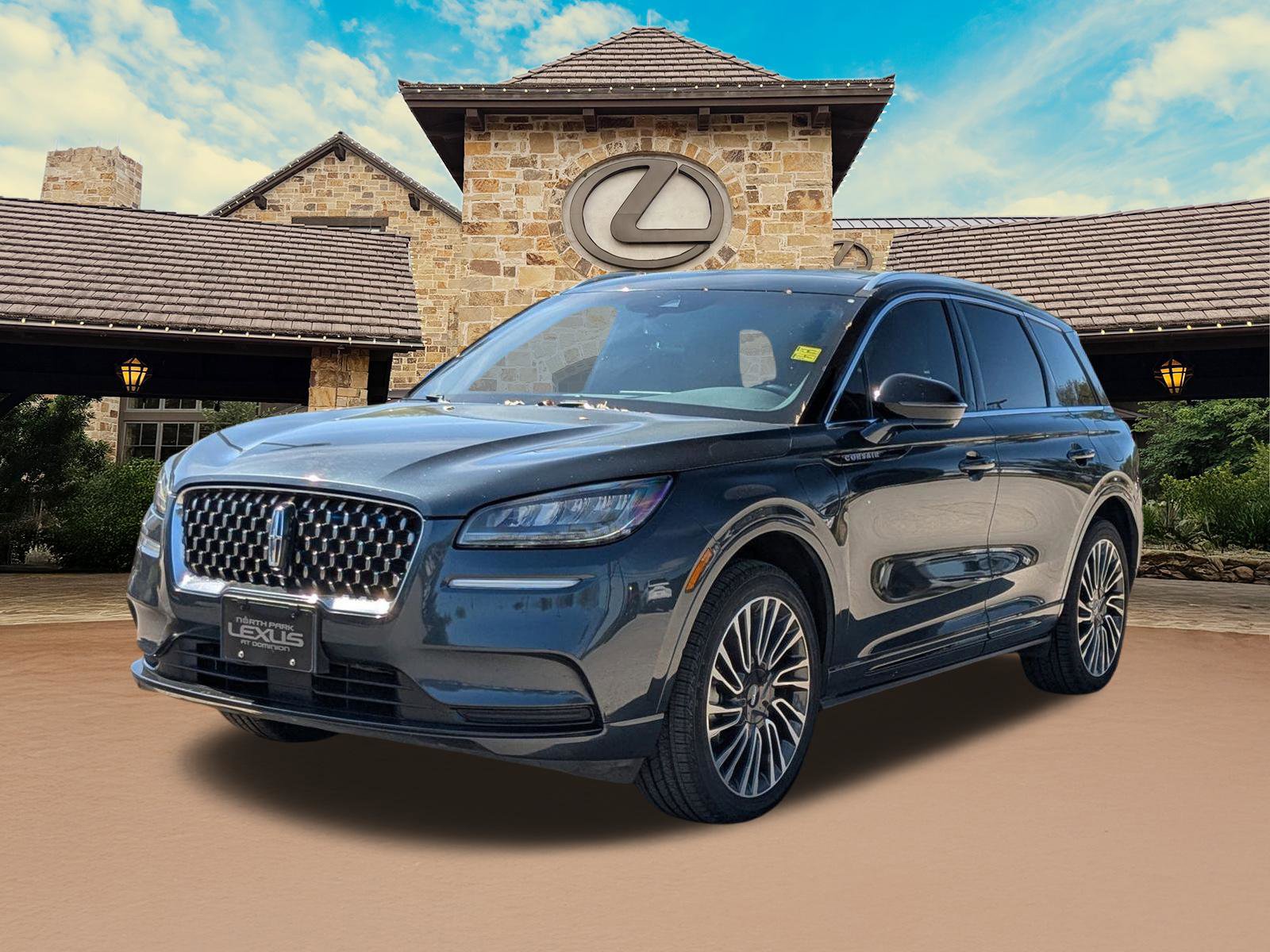 Used 2022 Lincoln Corsair Grand Touring image 19