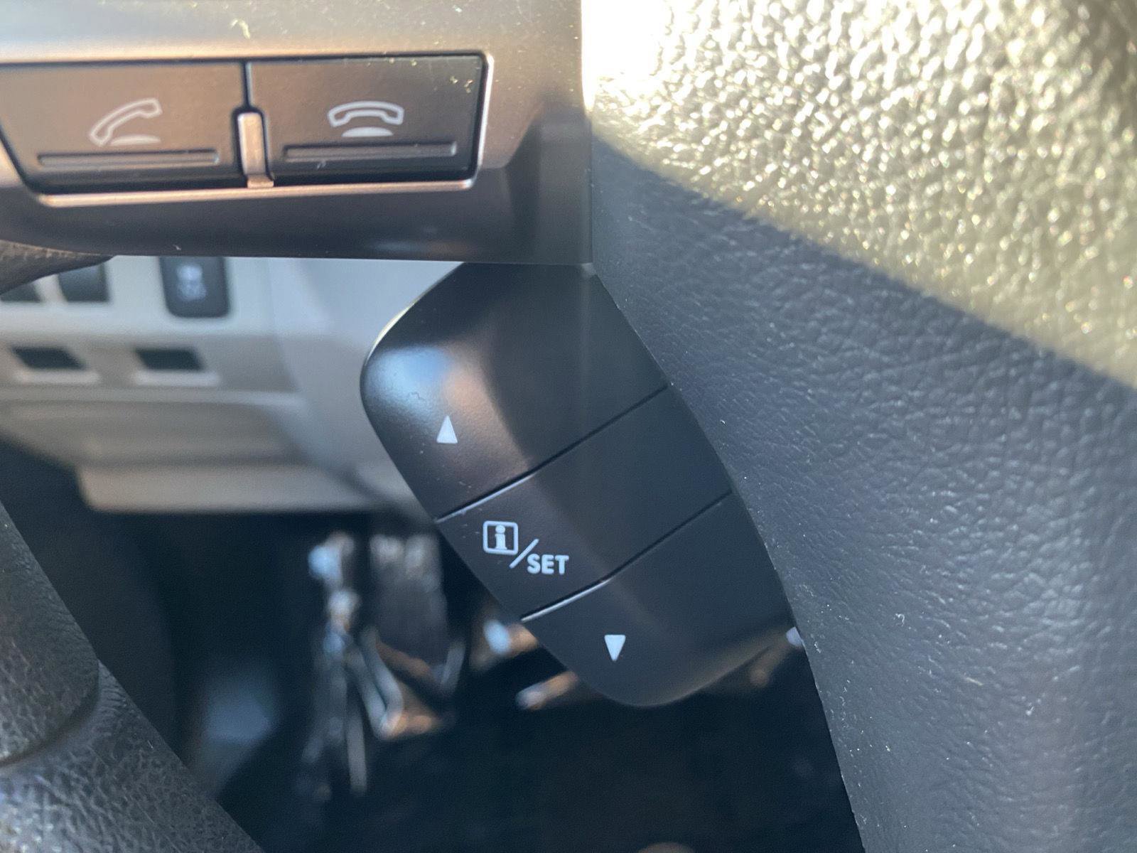 Used 2015 Subaru Forester 2.5i w/ Alloy Wheel Package image 21