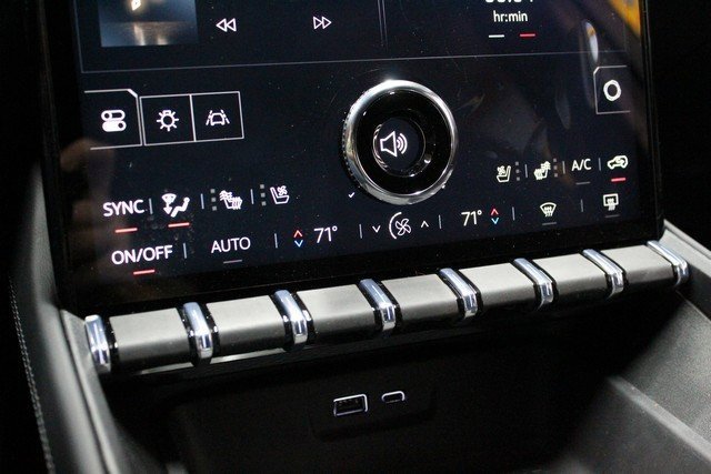 New 2026 GMC Terrain Elevation image 28