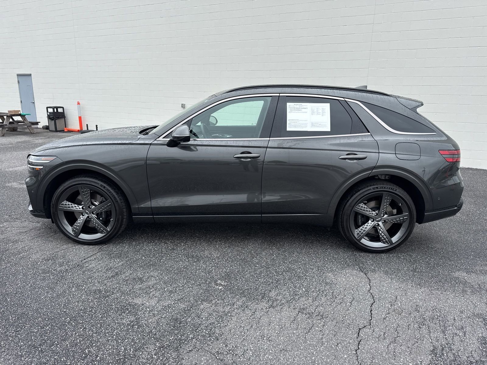 Used 2025 Genesis GV70 3.5T Sport w/ Sport Prestige Package image 4