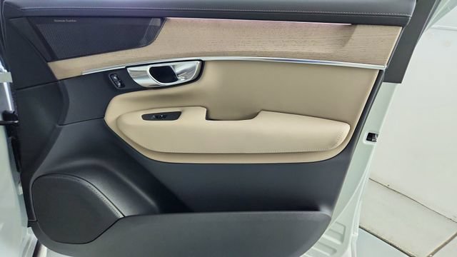 New 2026 Volvo XC90 T8 Plus w/ Protection Package Premier AWD/4WD image 41