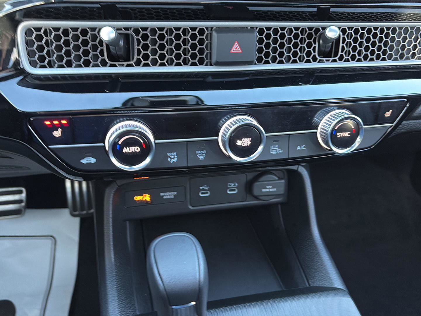 Certified 2025 Honda Civic FWD Hybrid Sedan image 22