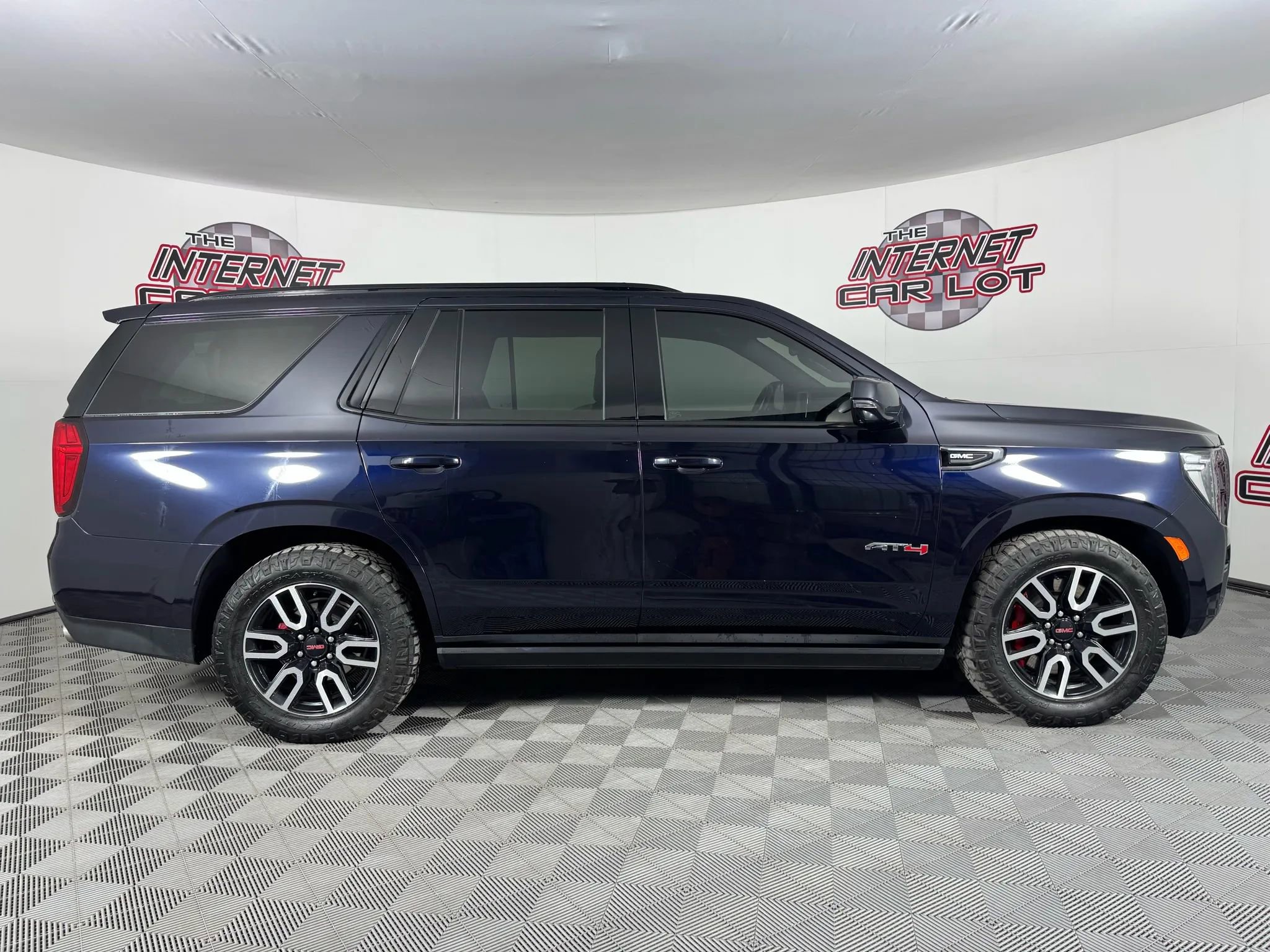 Used 2022 GMC Yukon AT4 image 8