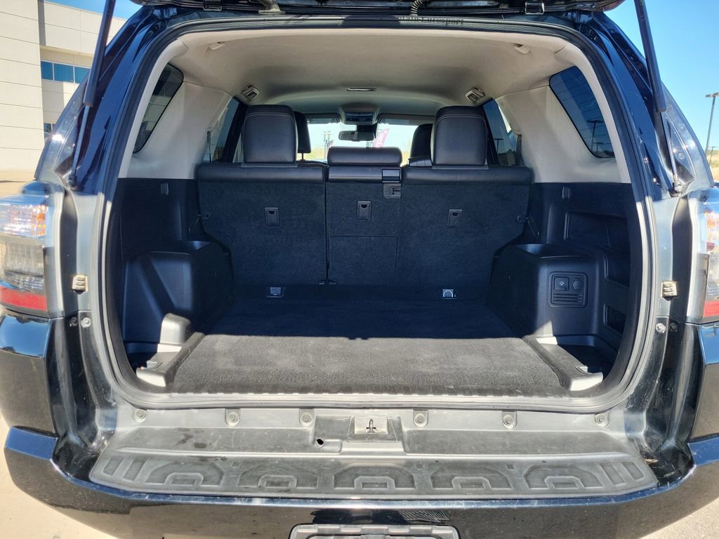 Used 2021 Toyota 4Runner SR5 Premium image 15