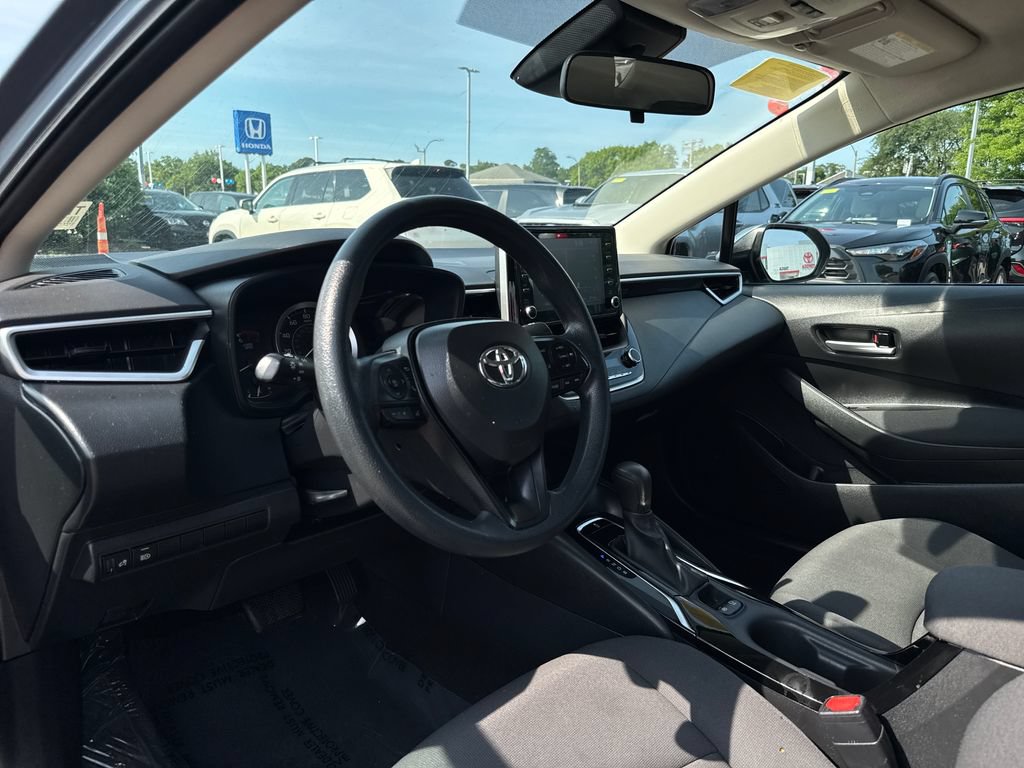 Used 2020 Toyota Corolla LE FWD image 13