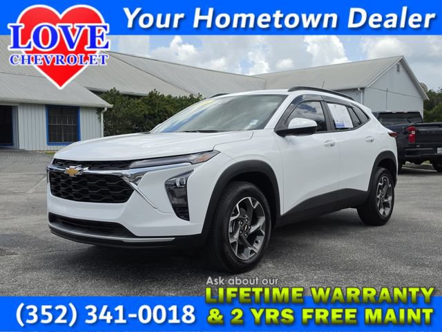 Used 2025 Chevrolet Trax LT w/ Driver Confidence Package FWD image 1