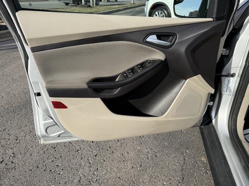 Used 2013 Ford Focus SE image 15