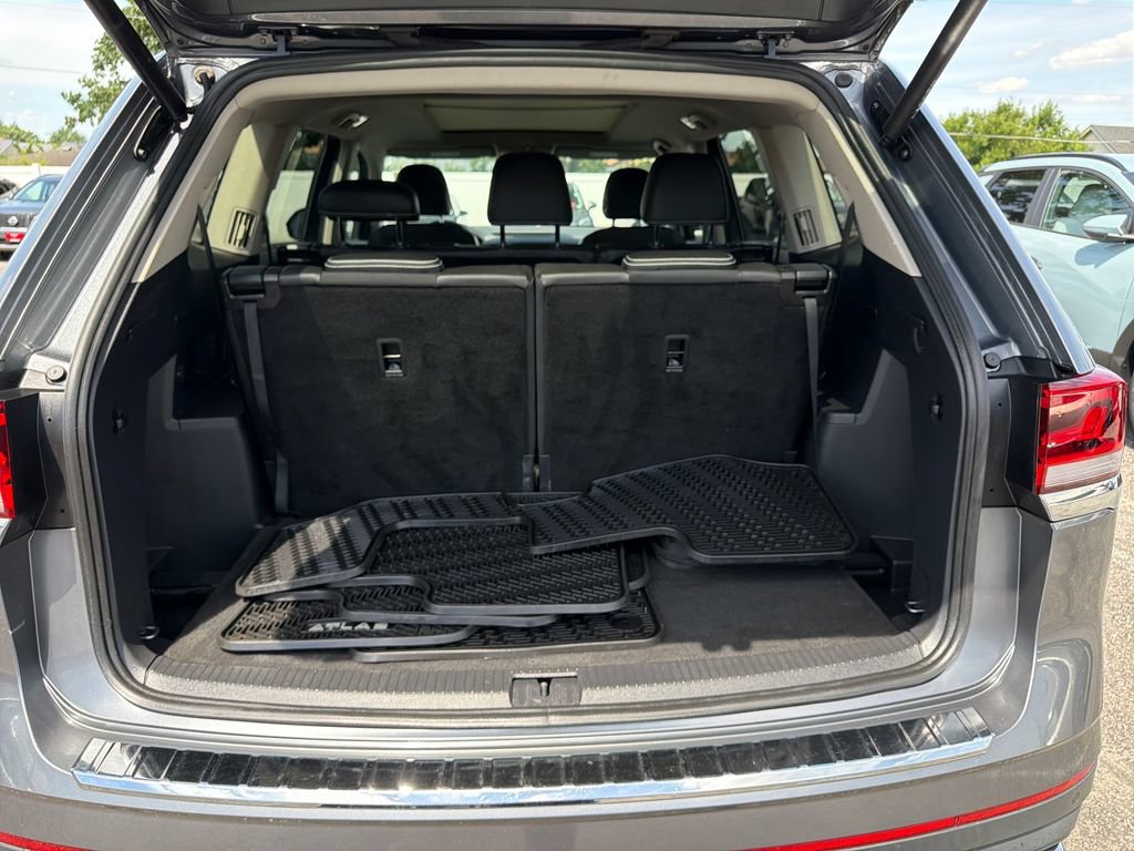Used 2023 Volkswagen Atlas SE w/ Panoramic Sunroof Package FWD image 28