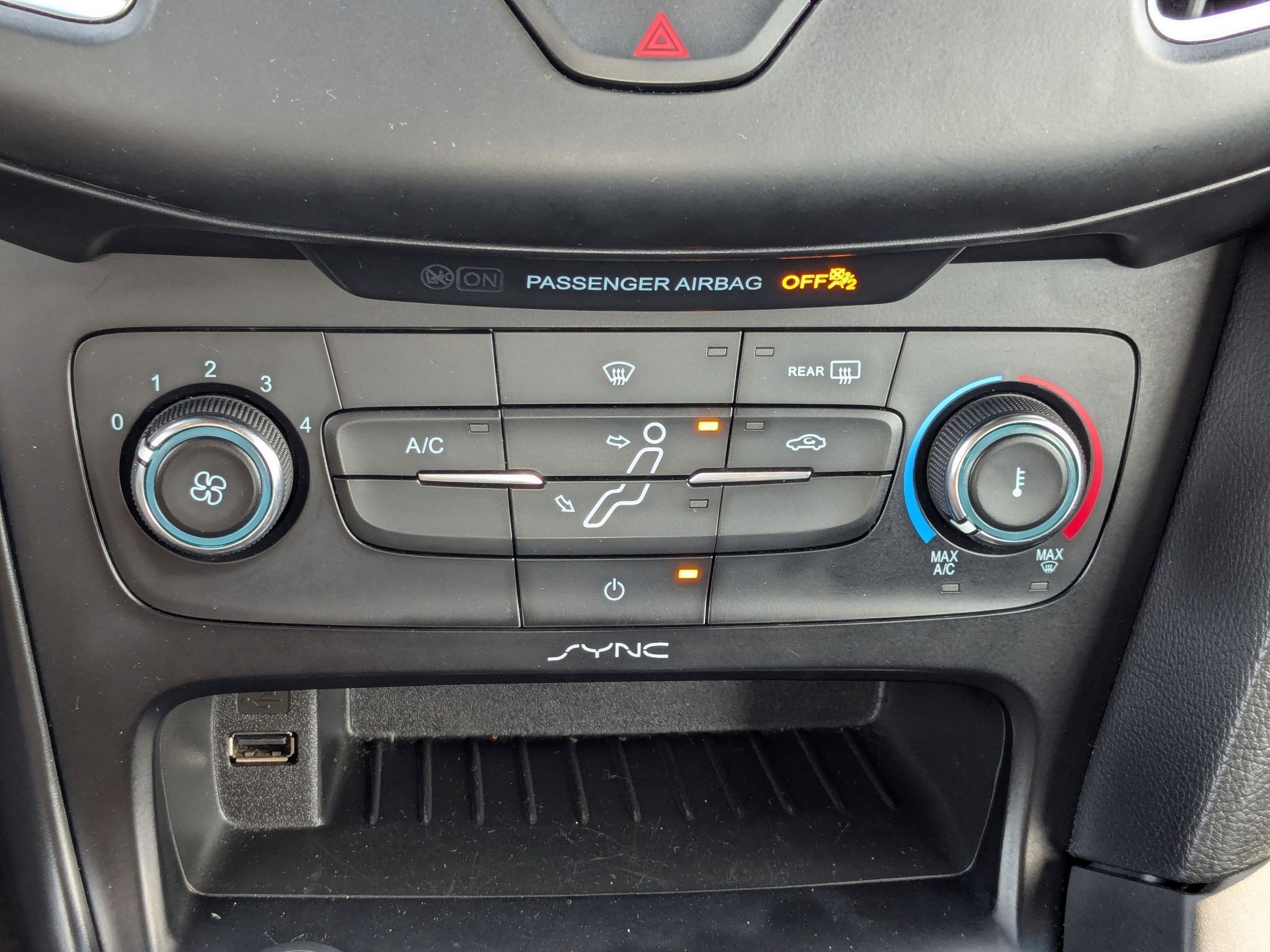 Used 2017 Ford Focus ST image 21