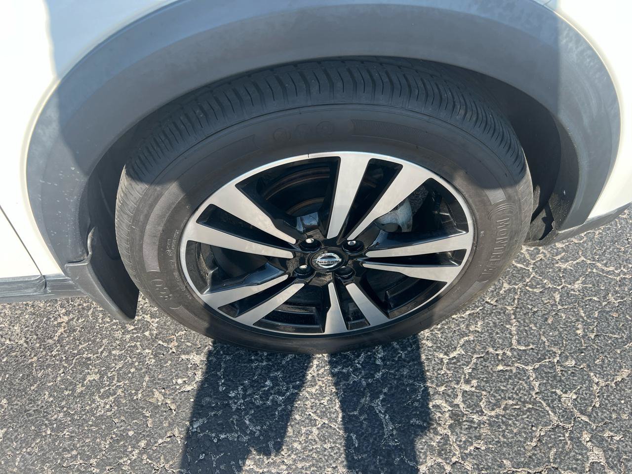 Used 2020 Nissan Kicks SR FWD image 23