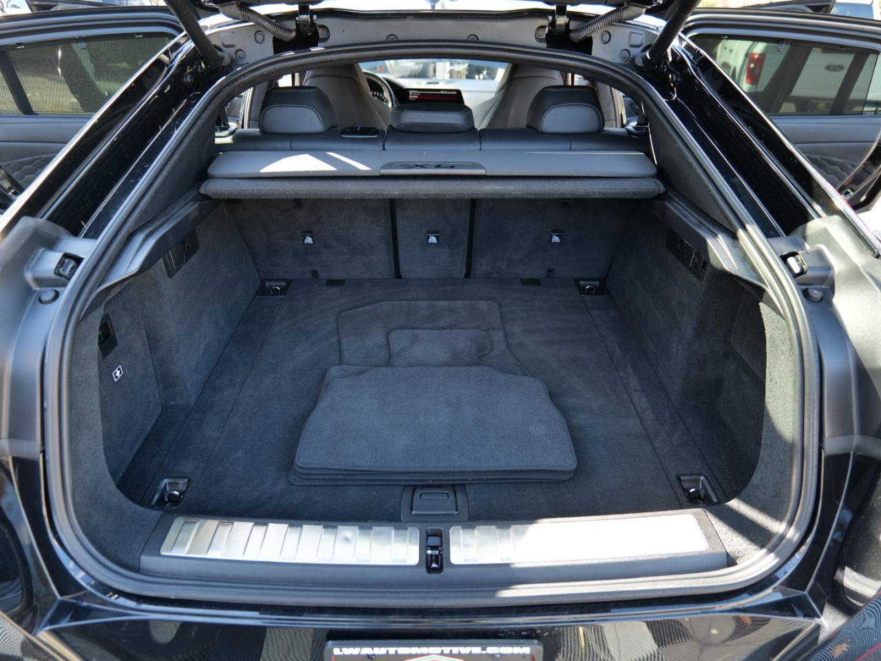 Used 2023 BMW X6 M Competition w/ Competition Package image 59