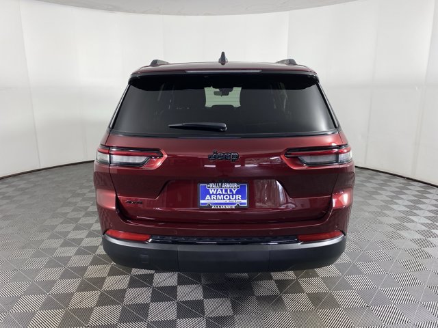 Used 2025 Jeep Grand Cherokee L Altitude AWD/4WD image 9
