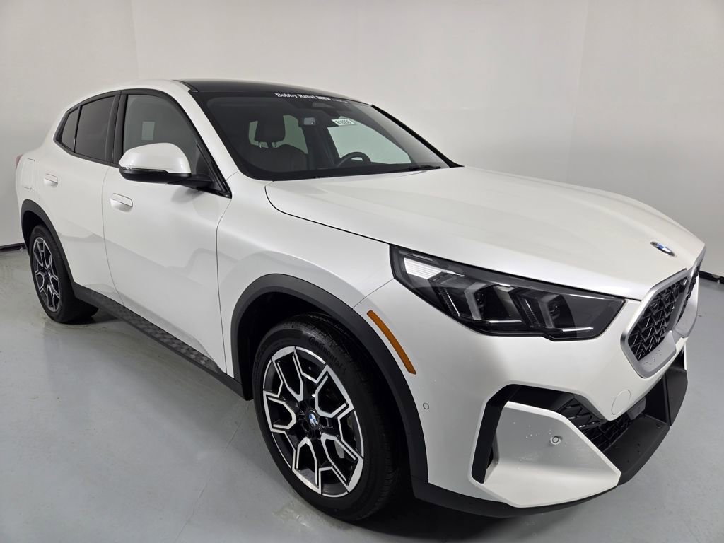 Certified 2025 BMW X2 xDrive28i w/ Convenience Package image 7