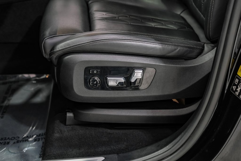 Used 2024 BMW ALPINA XB7 image 36