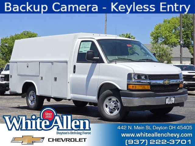 New 2026 Chevrolet Express 3500 w/ Power Convenience Package