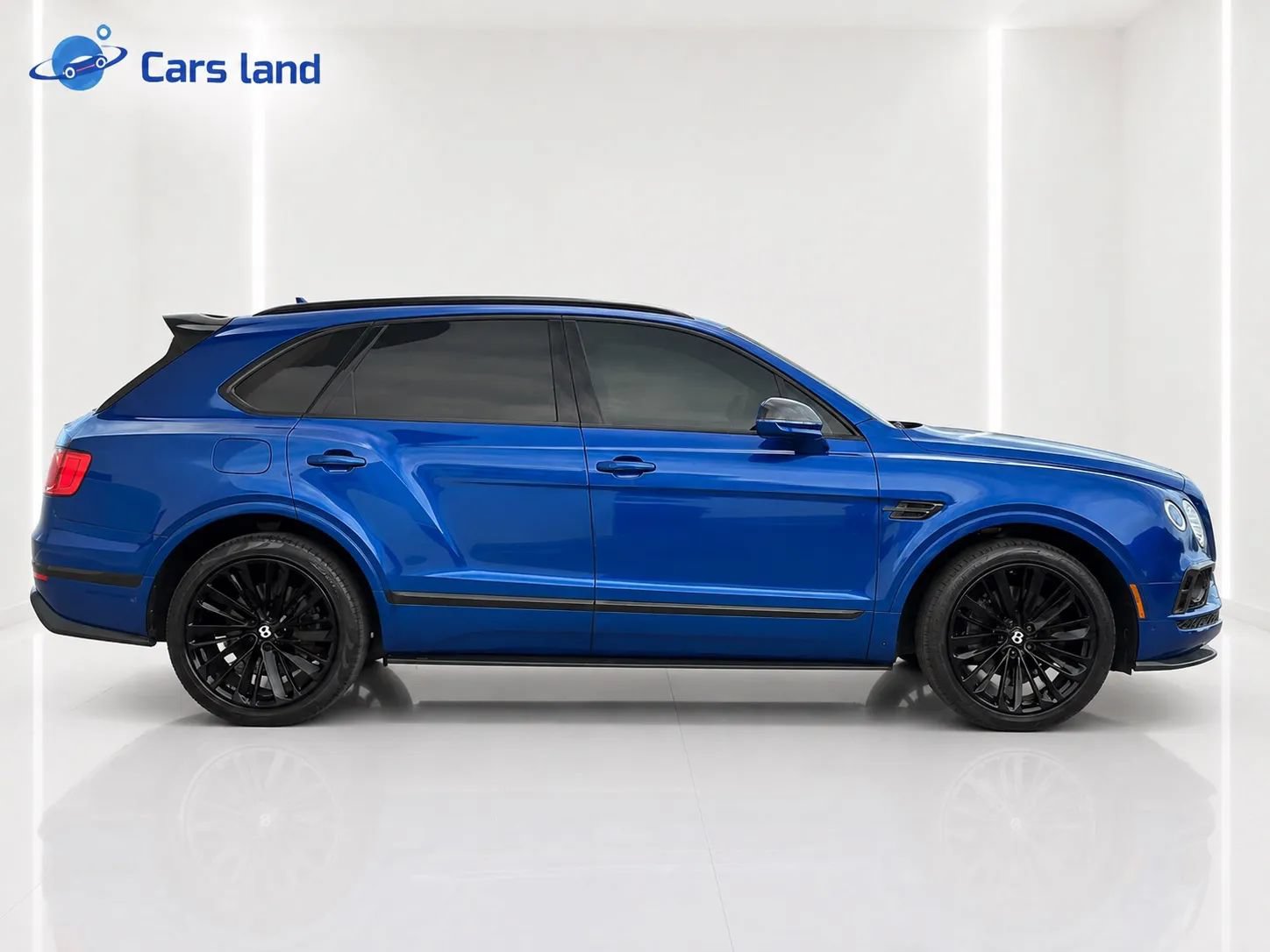 Used 2017 Bentley Bentayga AWD/4WD image 2