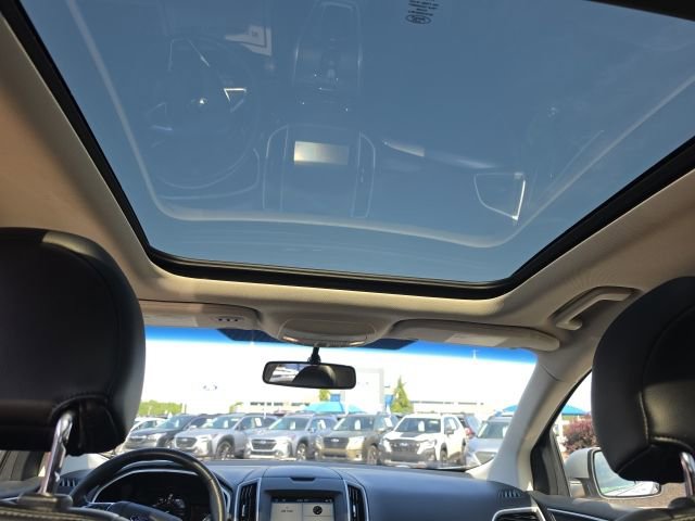 Used 2017 Ford Edge SEL w/ Equipment Group 201A AWD/4WD image 15