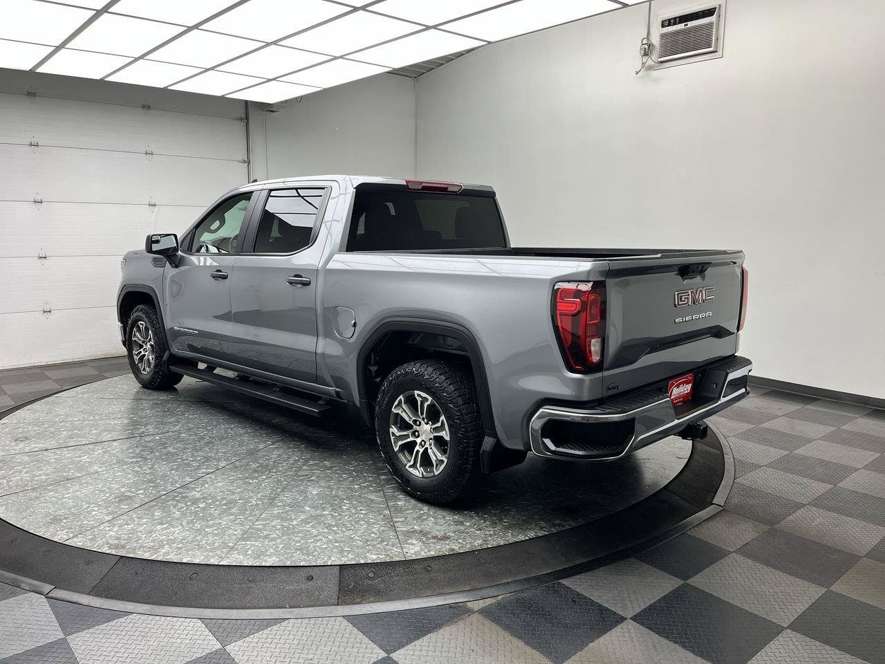 Certified 2024 GMC Sierra 1500 Pro w/ Pro Value Package AWD/4WD image 2