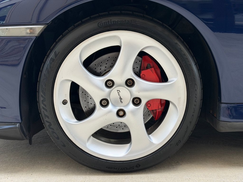 Used 2003 Porsche 911 Turbo AWD/4WD image 17