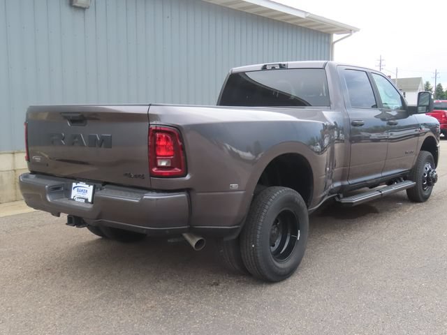 New 2026 RAM 3500 Big Horn AWD/4WD image 3