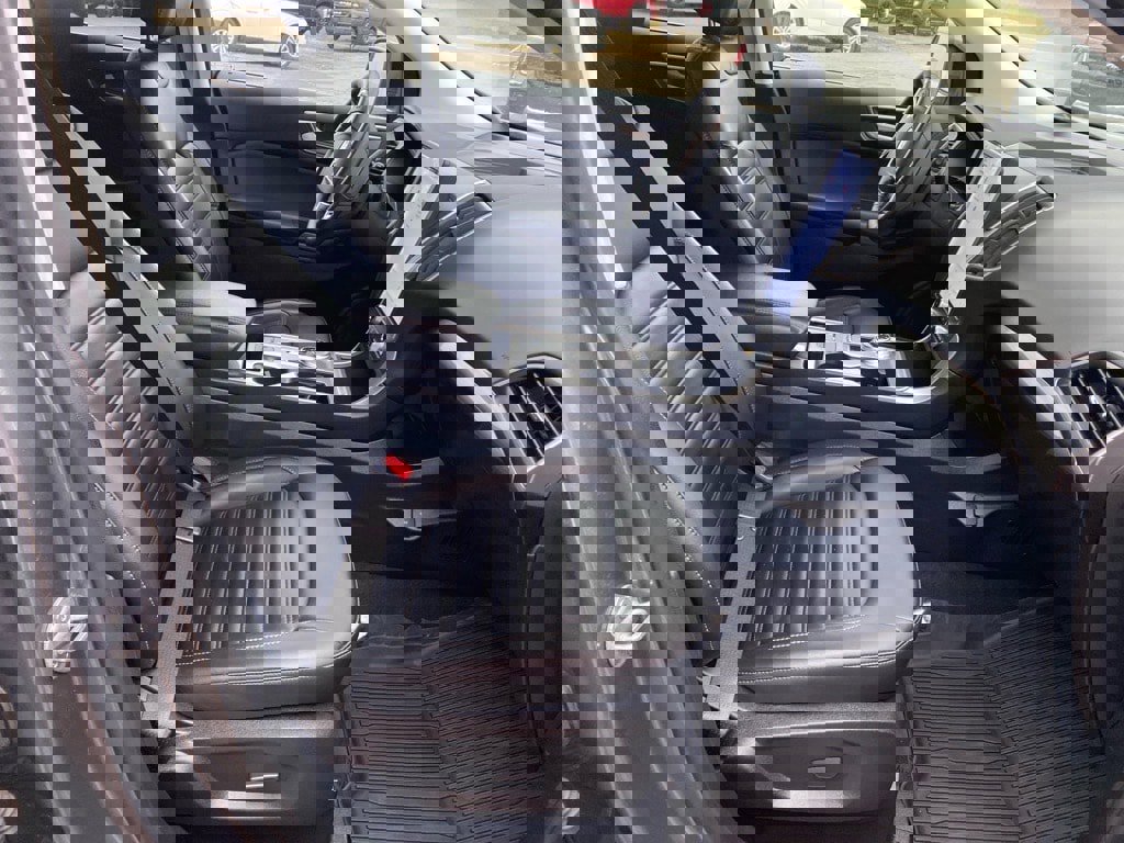 Used 2024 Ford Edge SEL w/ Convenience Package image 25