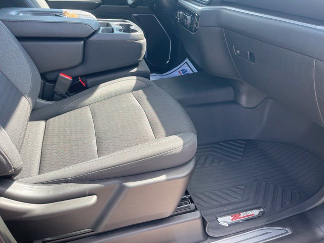 Used 2023 Chevrolet Silverado 1500 RST AWD/4WD image 30