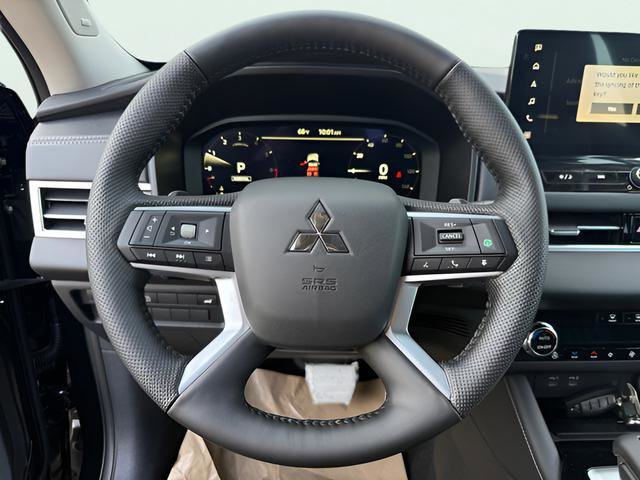 New 2026 Mitsubishi Outlander SEL FWD image 17