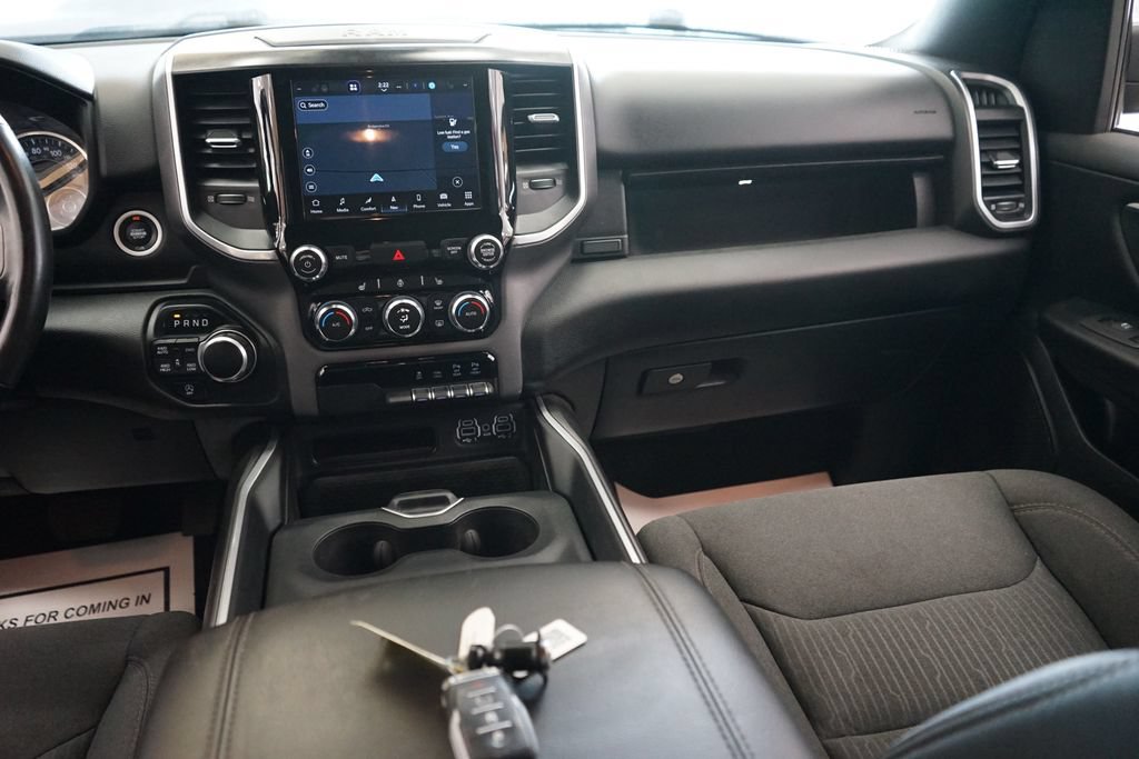 Used 2022 RAM 1500 Big Horn AWD/4WD image 12