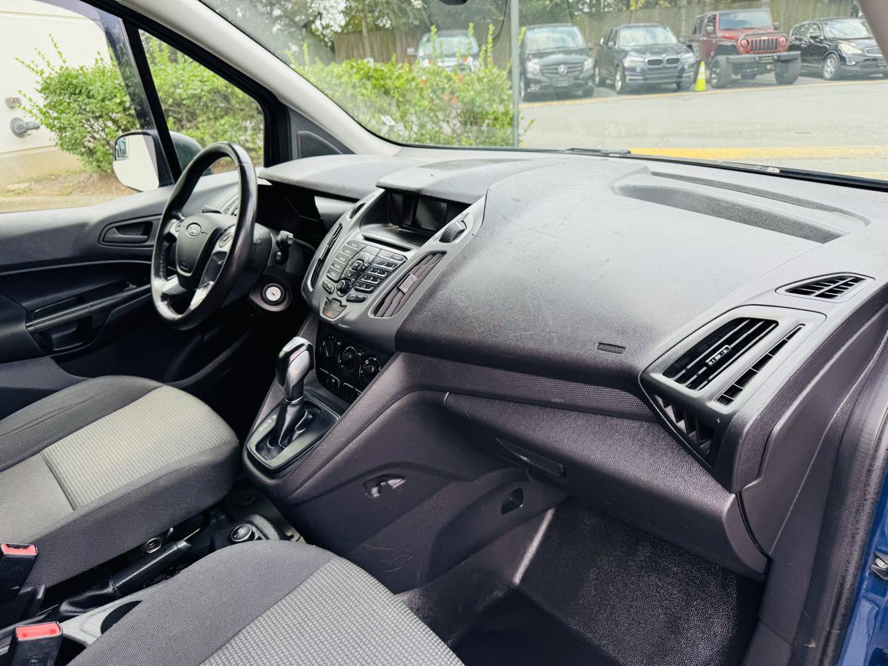 Used 2018 Ford Transit Connect XL FWD image 19