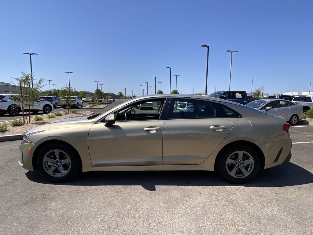 Used 2022 Kia K5 LXS FWD image 4