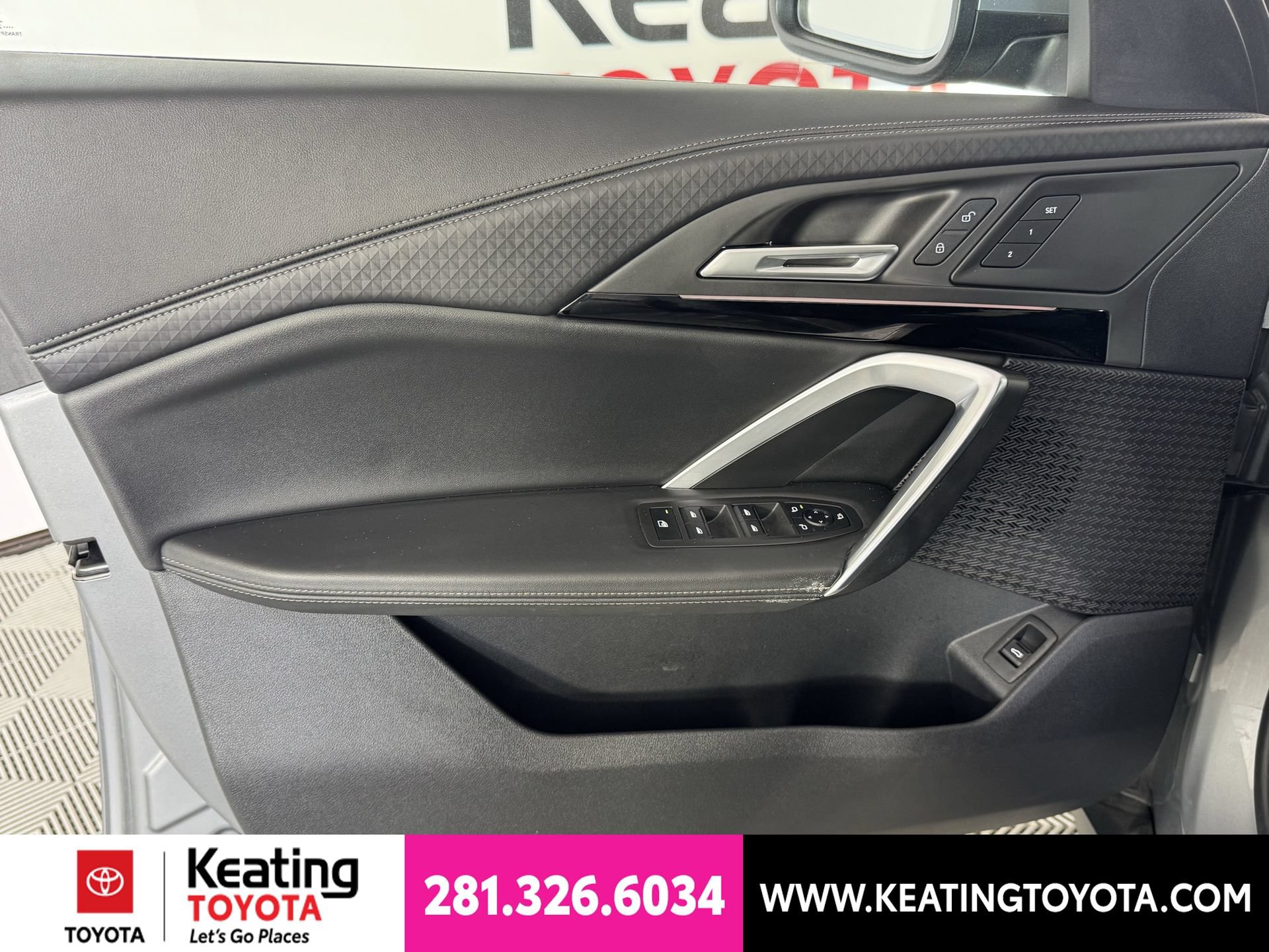 Used 2026 BMW X2 xDrive28i AWD/4WD image 11