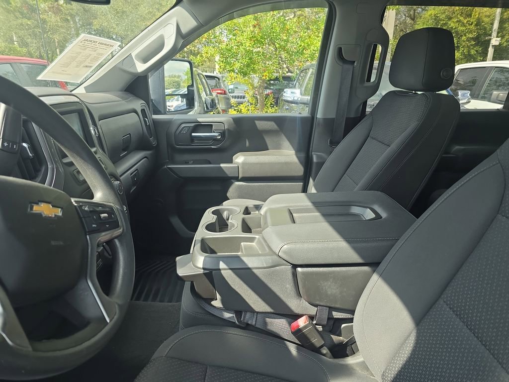 Used 2022 Chevrolet Silverado 2500 Custom w/ Custom Value Package image 28