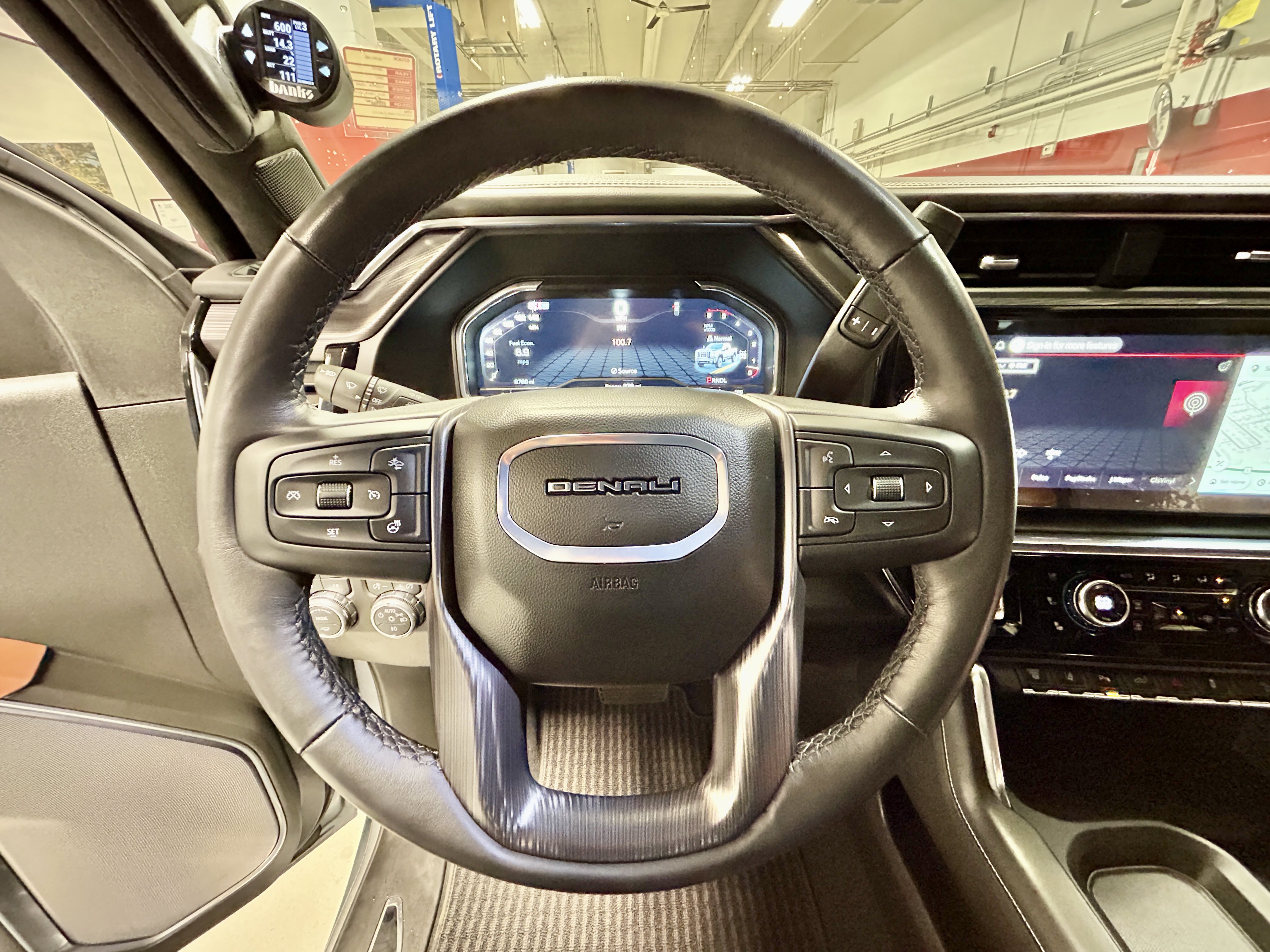 Used 2025 GMC Sierra 2500 Denali Ultimate AWD/4WD image 25