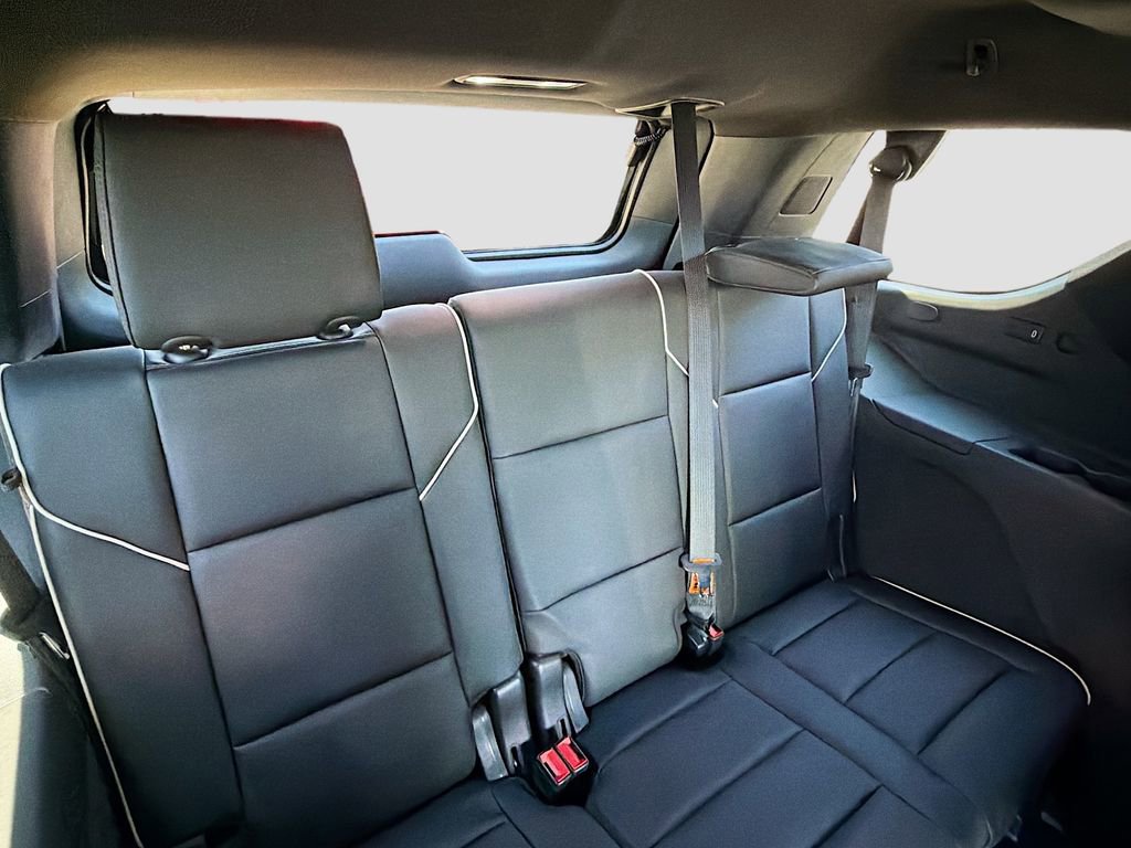 Used 2022 Cadillac Escalade Premium Luxury RWD image 22