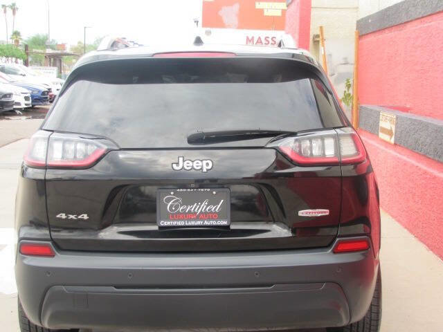 Used 2019 Jeep Cherokee Latitude Plus image 4
