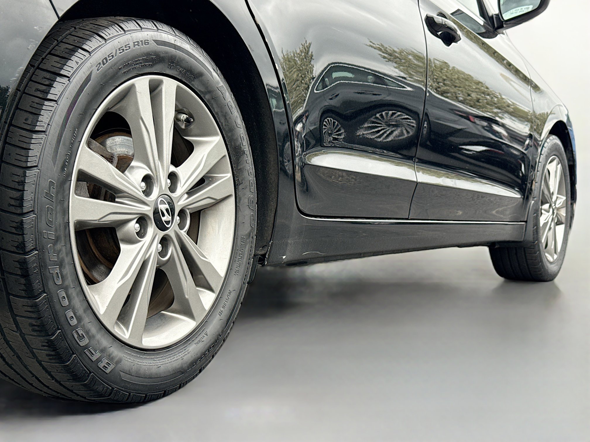 Used 2018 Hyundai Elantra Value Edition FWD image 14