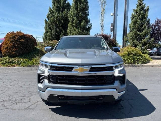 Used 2026 Chevrolet Silverado 1500 LT AWD/4WD image 2